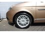 Lancia Ypsilon 1.4-16V Oro Automaat Clima/Elek.Ramen/C.V./RadioCD/AlcantaraBekleding/DistributieVervangen/APK:01-04-2027