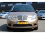 Lancia Ypsilon 1.4-16V Oro Automaat Clima/Elek.Ramen/C.V./RadioCD/AlcantaraBekleding/DistributieVervangen/APK:01-04-2027