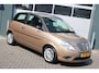 Lancia Ypsilon 1.4-16V Oro Automaat Clima/Elek.Ramen/C.V./RadioCD/AlcantaraBekleding/DistributieVervangen/APK:01-04-2027