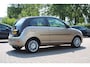 Lancia Ypsilon 1.4-16V Oro Automaat Clima/Elek.Ramen/C.V./RadioCD/AlcantaraBekleding/DistributieVervangen/APK:01-04-2027