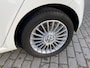 Volkswagen Up! 1.0 high up! | Airconditioning | Cruise control | Navigatie | 15'' Licht metalen velgen | Parkeer sensoren achter |