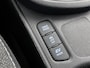 Toyota Yaris Cross 1.5 Hybrid Dynamic + | BTW voertuig | Dodehoek detectie | Stoel+stuurverwarming | Parkeersensoren achter | Navigatie | Apple CarPlay/Android auto | Achteruitrijcamera | Cruise Control Adaptive |