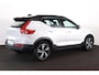 Volvo XC40 T5 Recharge R-Design - Panorama/schuifdak - IntelliSafe Assist & Surround - 360º Camera - Harman/Kardon audio - Parkeersensoren voor & achter - Inklapbare trekhaak - 19' LMV
