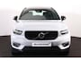 Volvo XC40 T5 Recharge R-Design - Panorama/schuifdak - IntelliSafe Assist & Surround - 360º Camera - Harman/Kardon audio - Parkeersensoren voor & achter - Inklapbare trekhaak - 19' LMV