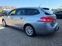 Peugeot 308 SW 1.2 PureTech Style van 2de Eig met panoramadak en trekhaak en navigatie en bluetooth telefoon en airco