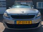 Peugeot 308 SW 1.2 PureTech Style van 2de Eig met panoramadak en trekhaak en navigatie en bluetooth telefoon en airco