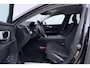 Volvo V60 B3 Momentum | Trekhaak | 19 Inch | Getint Glas | ACC | BLIS | Camera | Stoel+Stuurverwarming