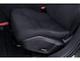 Volvo V60 B3 Momentum | Trekhaak | 19 Inch | Getint Glas | ACC | BLIS | Camera | Stoel+Stuurverwarming
