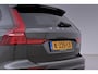 Volvo V60 B3 Momentum | Trekhaak | 19 Inch | Getint Glas | ACC | BLIS | Camera | Stoel+Stuurverwarming