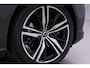 Volvo V60 B3 Momentum | Trekhaak | 19 Inch | Getint Glas | ACC | BLIS | Camera | Stoel+Stuurverwarming