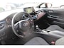 Toyota C-HR / C-HR+ 1.8 Hybrid First Edition BI-TONE TREKHAAK JBL-AUDIO NAVI STOELVERW PARK-SENSOREN 18' LM-VELGEN NL-AUTO 1E-EIG