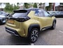 Toyota Yaris Cross 1.5 HYBRID LAUNCH EDITION NL-AUTO 1E EIGENAAR LEDEREN BEKLEDING DODEHOEKDETECTIE JBL STOEL&STUURVERW. PARK.SENSOREN V+A ELEKTRISCHE ACHTER KLEP