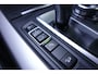BMW X5 xDrive30d *GRIJS KENTEKEN * | Harman Kardon | Trekhaak | Adaptive Cruise | Stoelverwarming | Memory |