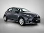 Toyota Yaris 1.5 Hybrid 115 Active + | BTW voertuig | Parkeersensoren voor+achter | Stoel+stuurverwarming | Aplple CarPlay/Android Auto | Cruise control adaptive | Climate Control |