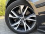 Volvo S60 2.0 T4 R-Design | Achteruitrijcamera | Parkeersensoren | Panoramadak | Stoelverwarming voor en achter | Parkeerverwarming | Cruise Control Adaptief | BLIS | Navigatie | Apple Carplay | Android Auto