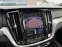 Volvo S60 2.0 T4 R-Design | Achteruitrijcamera | Parkeersensoren | Panoramadak | Stoelverwarming voor en achter | Parkeerverwarming | Cruise Control Adaptief | BLIS | Navigatie | Apple Carplay | Android Auto