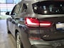 BMW X1 xDrive25e High Executive M-Sport | Volleder | Panorama | Camera | HUD