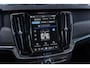 Volvo V90 2.0 T8 Plug-in Hybrid AWD Ultra Dark | PHEV | Trekhaak | Luchtvering | Bowers Wilkins | Nappaleder | Stoelventilatie | Stoelmassage | 360 Graden Camera | Panoramadak | Head-up Display | Gelamineerd Glas | Keyless Entry | Elektrische Achterklep | Elektrisch Verstelbare Voorstoelen | Apple Carplay | Android Auto