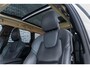 Volvo V90 2.0 T8 Plug-in Hybrid AWD Ultra Dark | PHEV | Trekhaak | Luchtvering | Bowers Wilkins | Nappaleder | Stoelventilatie | Stoelmassage | 360 Graden Camera | Panoramadak | Head-up Display | Gelamineerd Glas | Keyless Entry | Elektrische Achterklep | Elektrisch Verstelbare Voorstoelen | Apple Carplay | Android Auto