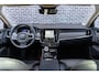 Volvo V90 2.0 T8 Plug-in Hybrid AWD Ultra Dark | PHEV | Trekhaak | Luchtvering | Bowers Wilkins | Nappaleder | Stoelventilatie | Stoelmassage | 360 Graden Camera | Panoramadak | Head-up Display | Gelamineerd Glas | Keyless Entry | Elektrische Achterklep | Elektrisch Verstelbare Voorstoelen | Apple Carplay | Android Auto