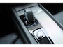 Volvo XC60 2.0 T6 Plug-in hybrid AWD Plus Dark | Incl. 12 maanden garantie | Schuif/kantel dak | Elektrisch verstelbare stoelen met memory | Achteruitrijcamera | Keyless entry/start | Adaptive cruise | Elektrische kofferbakklep | Climate controle | Virtual Cockpit |