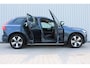 Volvo XC60 2.0 T6 Plug-in hybrid AWD Plus Dark | Incl. 12 maanden garantie | Schuif/kantel dak | Elektrisch verstelbare stoelen met memory | Achteruitrijcamera | Keyless entry/start | Adaptive cruise | Elektrische kofferbakklep | Climate controle | Virtual Cockpit |