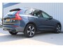 Volvo XC60 2.0 T6 Plug-in hybrid AWD Plus Dark | Incl. 12 maanden garantie | Schuif/kantel dak | Elektrisch verstelbare stoelen met memory | Achteruitrijcamera | Keyless entry/start | Adaptive cruise | Elektrische kofferbakklep | Climate controle | Virtual Cockpit |