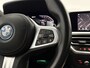 BMW 3-Serie 330e M-Sport Portimao Blue | Virtual | Sfeer | Camera | Trekhaak | Carplay | Cruise | NAP