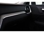 Volvo V60 B4 (M-HYBRID) PLUS DARK -GEVENT.LEDER|CAMERA|TREKHAAK|ADAP.CRUISE|POWER-SEATS|19"