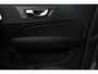 Volvo V60 B4 (M-HYBRID) PLUS DARK -GEVENT.LEDER|CAMERA|TREKHAAK|ADAP.CRUISE|POWER-SEATS|19"