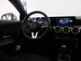 Mercedes-Benz CLA 180 | Widescreen | Achteruitrijcamera | Handgeschakeld | Lichtmetalen velgen | MBUX |