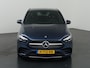 Mercedes-Benz B-klasse 200 Business Solution AMG | Trekhaak | Getint glas | Widescreen | Stoelverwarming | Achteruitrijcamera |