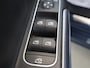 Mercedes-Benz B-klasse 200 Business Solution AMG | Trekhaak | Getint glas | Widescreen | Stoelverwarming | Achteruitrijcamera |