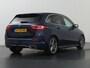 Mercedes-Benz B-klasse 200 Business Solution AMG | Trekhaak | Getint glas | Widescreen | Stoelverwarming | Achteruitrijcamera |