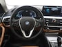 BMW 5-Serie Touring 530e | LED Grille | Leder | Camera | Dodehoek | Sfeerlicht | Cruise | Carplay