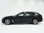 BMW 5-Serie Touring 530e | LED Grille | Leder | Camera | Dodehoek | Sfeerlicht | Cruise | Carplay