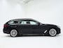 BMW 5-Serie Touring 530e | LED Grille | Leder | Camera | Dodehoek | Sfeerlicht | Cruise | Carplay