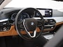 BMW 5-Serie Touring 530e | LED Grille | Leder | Camera | Dodehoek | Sfeerlicht | Cruise | Carplay