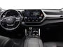 Toyota Highlander 2.5 AWD Hybrid Premium | 7-Zitplaatsen | 2000kg trekkracht | LED | Panoramadak | Trekhaak | Navigatie | Ele. verstelbare stoelen + geheugen | Stoelverwarming voor + achter | Stoelkoeling | 360 Camera | Adaptieve Cruise Control |