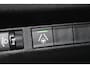 Peugeot e-2008 EV Allure Avantage 54 kWh | SOH 97% | Fase 3 laden | NL auto | Navigatie | Camera voor + achter | Adaptieve cruise control |