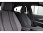 Peugeot e-2008 EV Allure Avantage 54 kWh | SOH 97% | Fase 3 laden | NL auto | Navigatie | Camera voor + achter | Adaptieve cruise control |