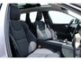 Volvo XC60 2.0 T6 Plug-in hybrid AWD Plus Dark | Head-up display | Google services | Rondomzicht camera | Panoramadak | Harman/Kardon premium audio | Semi elektrische trekhaak | Standkachel | Geheugenfunctie stoelen voorzijde