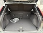 Volvo EX40 Single Motor Plus Europe 70 kWh | Adaptieve cruise control | Harman Kardon Audio | 360 camera | Elektrisch verstelbare stoelen | 19" velgen | Stoelverwarming | Stuurwielverwarming | Warmtepomp | Getint glas
