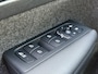 Volvo EX40 Single Motor Plus Europe 70 kWh | Adaptieve cruise control | Harman Kardon Audio | 360 camera | Elektrisch verstelbare stoelen | 19" velgen | Stoelverwarming | Stuurwielverwarming | Warmtepomp | Getint glas