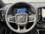 Volvo EX40 Single Motor Plus Europe 70 kWh | Adaptieve cruise control | Harman Kardon Audio | 360 camera | Elektrisch verstelbare stoelen | 19" velgen | Stoelverwarming | Stuurwielverwarming | Warmtepomp | Getint glas