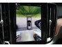 Volvo V60 2.0 T8 Plug-in hybrid AWD Plus Bright | Styling Kit | 20" | Trekhaak | Plaatje!! |