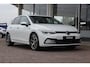 Volkswagen Golf 1.5 eTSI 150pk Style | Trekhaak | Navigatie | Camera | Ergostoel | Adaptive Cruise