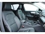 Volvo XC40 T4 Recharge Inscription | Lederen stoelen | Semi elektrische trekhaak | Elektrisch bedienbare achterklep | Bestuurdersstoel met geheugenfunctie | Cruise Control | Rondomzicht camera | DAB Radio