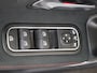 Mercedes-Benz A-klasse 180 AMG Line / Stoelverwarming / Achteruitrijcamera / Panorama-schuifdak / Night-Pakket /