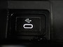 Mercedes-Benz A-klasse 180 AMG Line / Stoelverwarming / Achteruitrijcamera / Panorama-schuifdak / Night-Pakket /